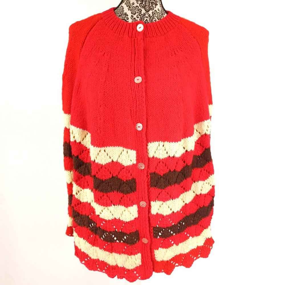 VINTAGE HANDMADE Shell Knit Button Front Poncho Cape One Size - Picture 2 of 4